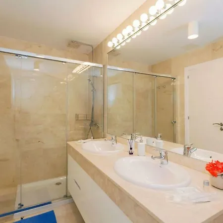 Oh La Life! Magnolia Jose Costa Adeje (Tenerife)