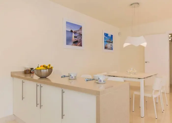 Oh La Life! Magnolia Jose * Costa Adeje (Tenerife)